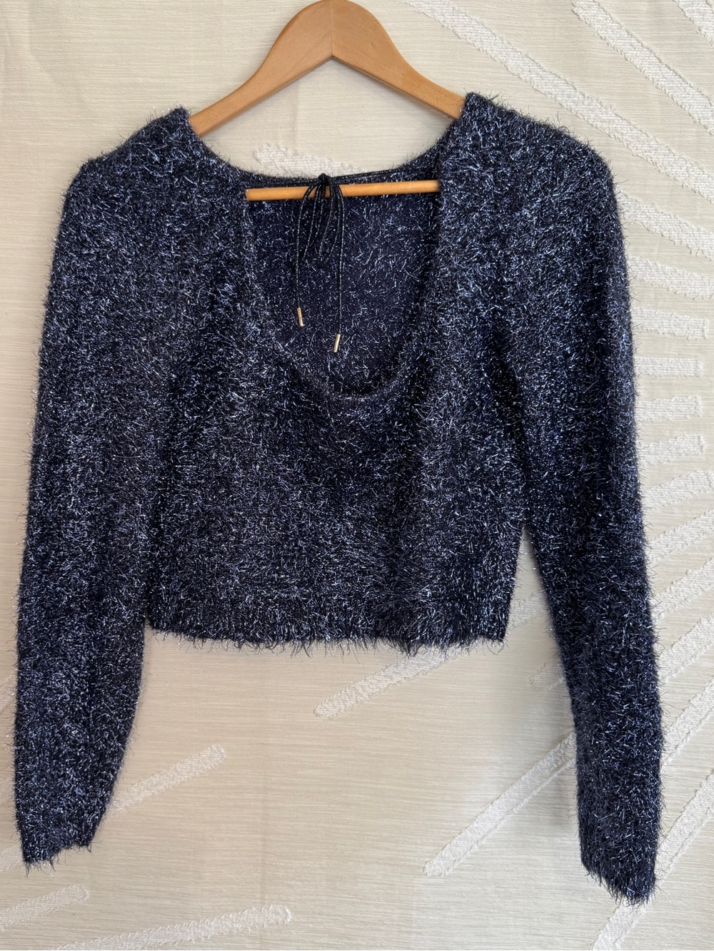 Anthropologie Women’s Small Eyelash Metallic Tie Back Cropped Sweater Navy Blue - Picture 4 of 9